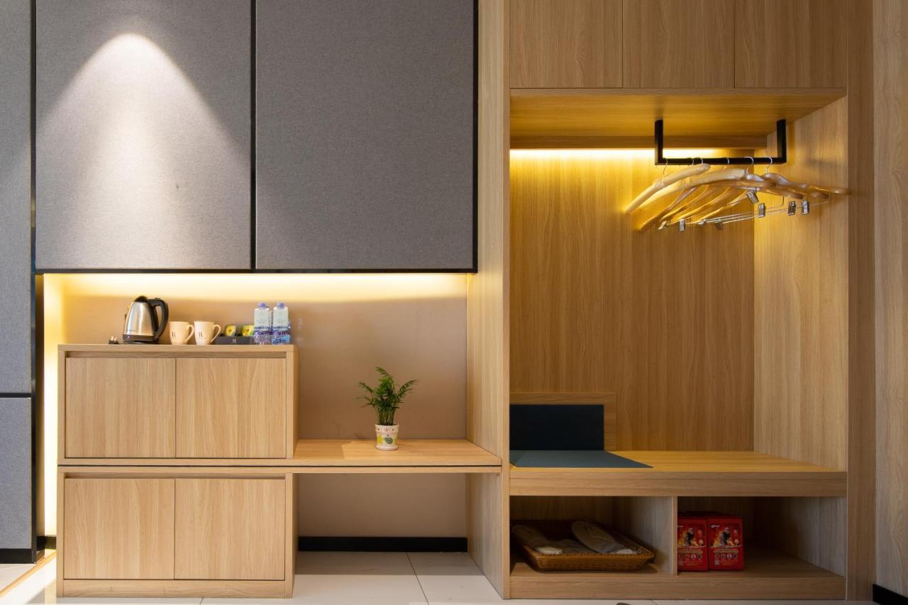 Ausotel By Argyle Baiyun International Airport Renhe Metro Exit B Kanton Exterior foto
